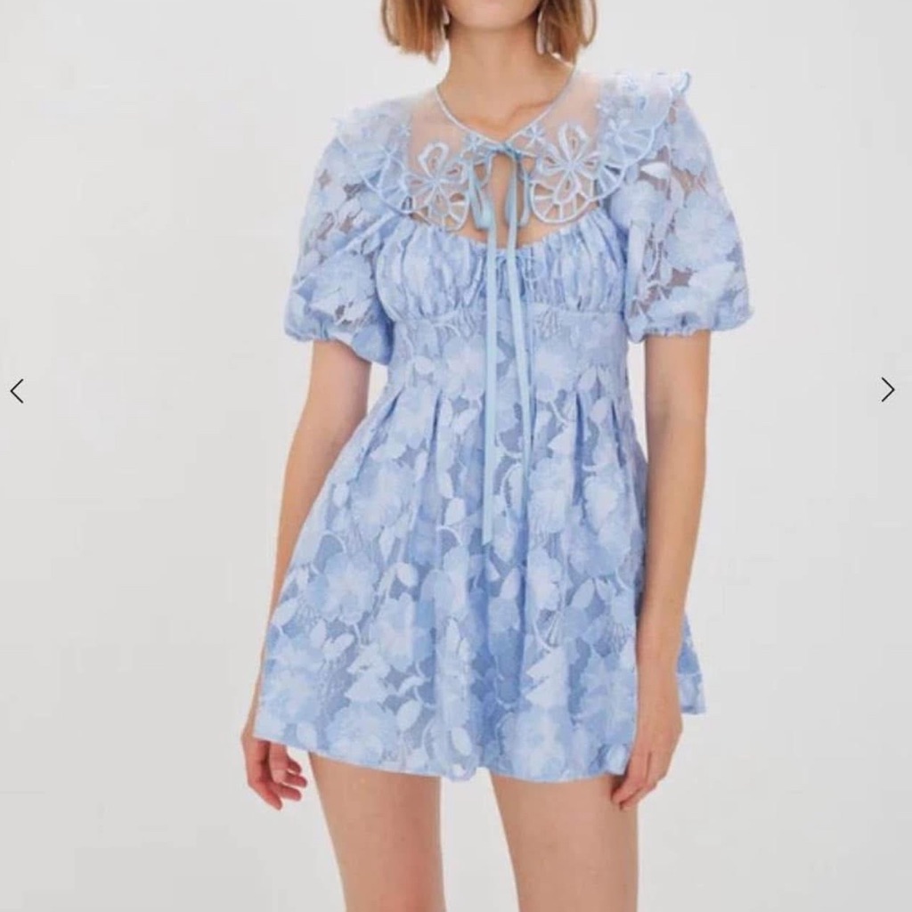 Chic Blue Floral Lace Dress